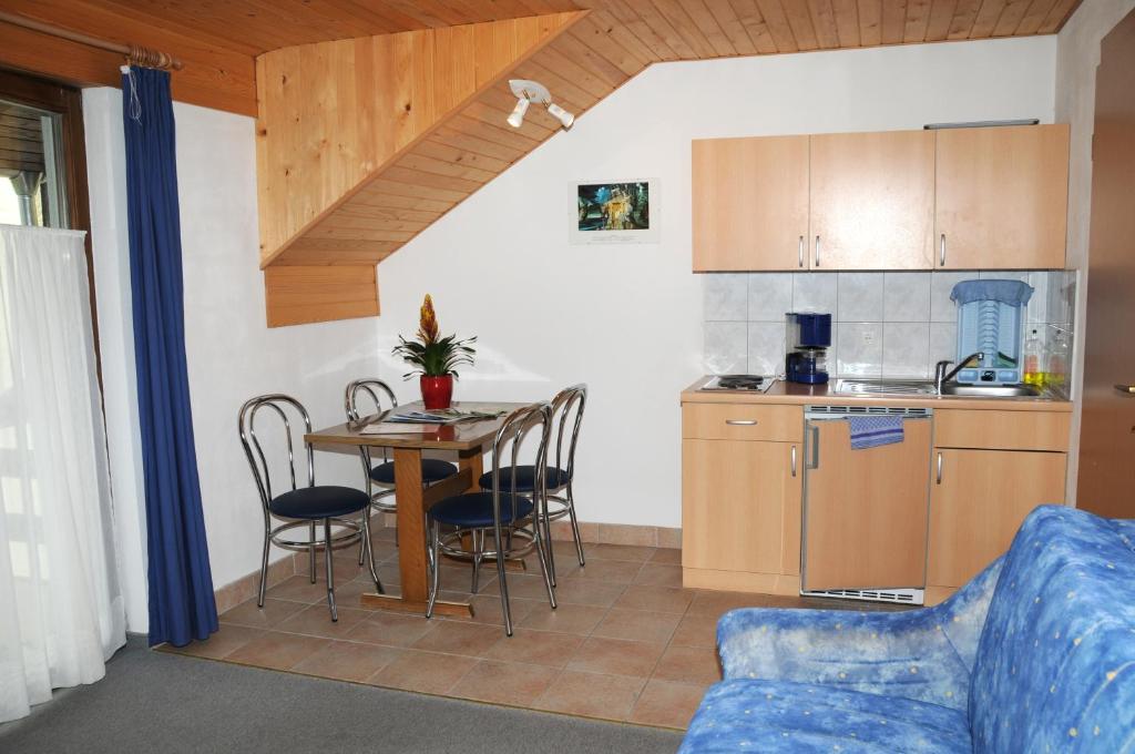Apartments Pod Rodico Bohinjska Bistrica Værelse billede